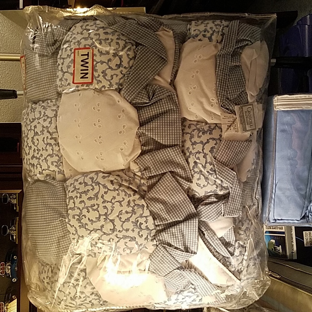 Corscill Home Fashions Quilted Blanket